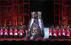 ‘베로나 오페라 페스티벌’에서 2012년 공연된 〈로미오와 줄리엣〉